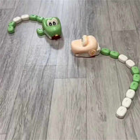 Remote control snake car collecting magnetic segments