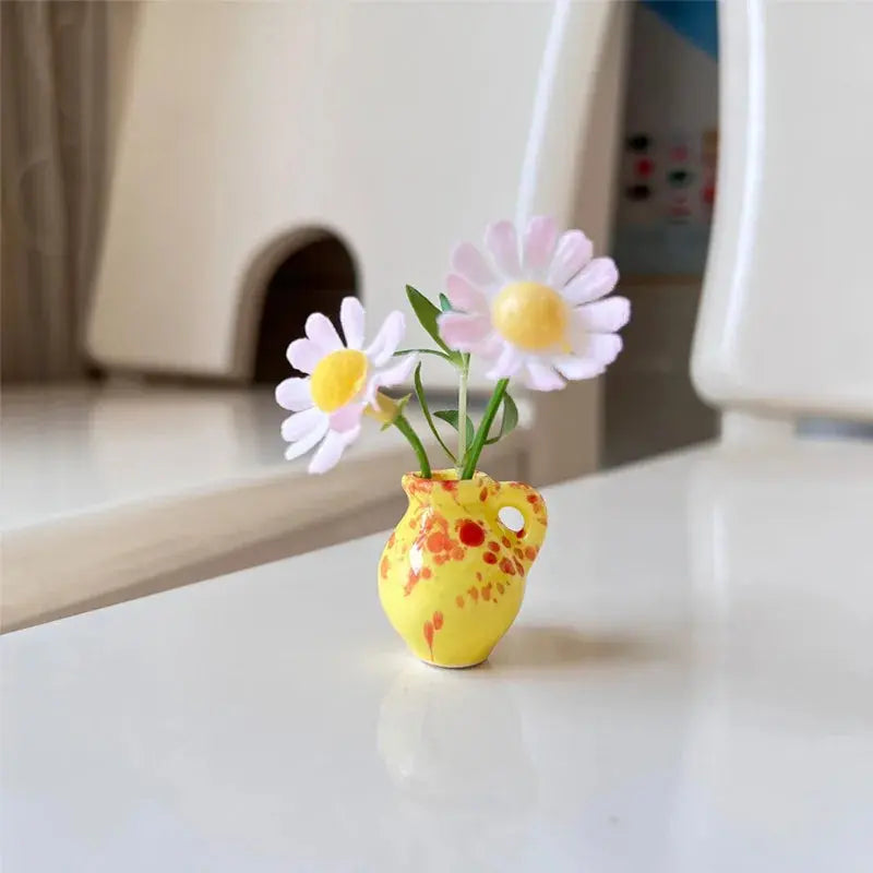 MagniVase – Mini Ceramic Vase Trends Zone